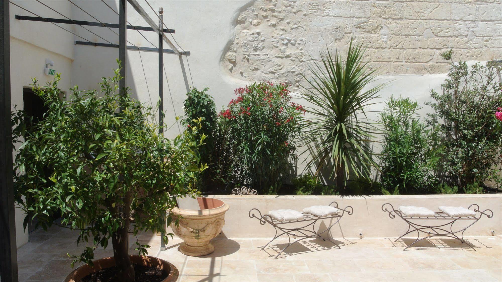 La Maison Des Augustins 4 Stars Spa Et Fitness Avignon Exterior foto